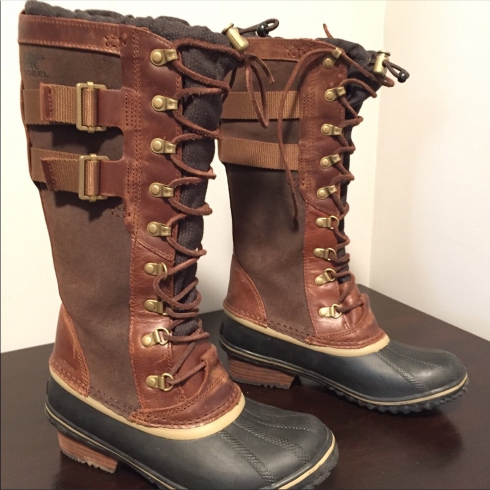 SOREL Carly II winter boots, Size 8